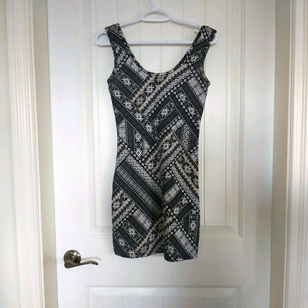 STREETWEAR SOCIETY SLEEVELESS MINI DRESS/B2A
